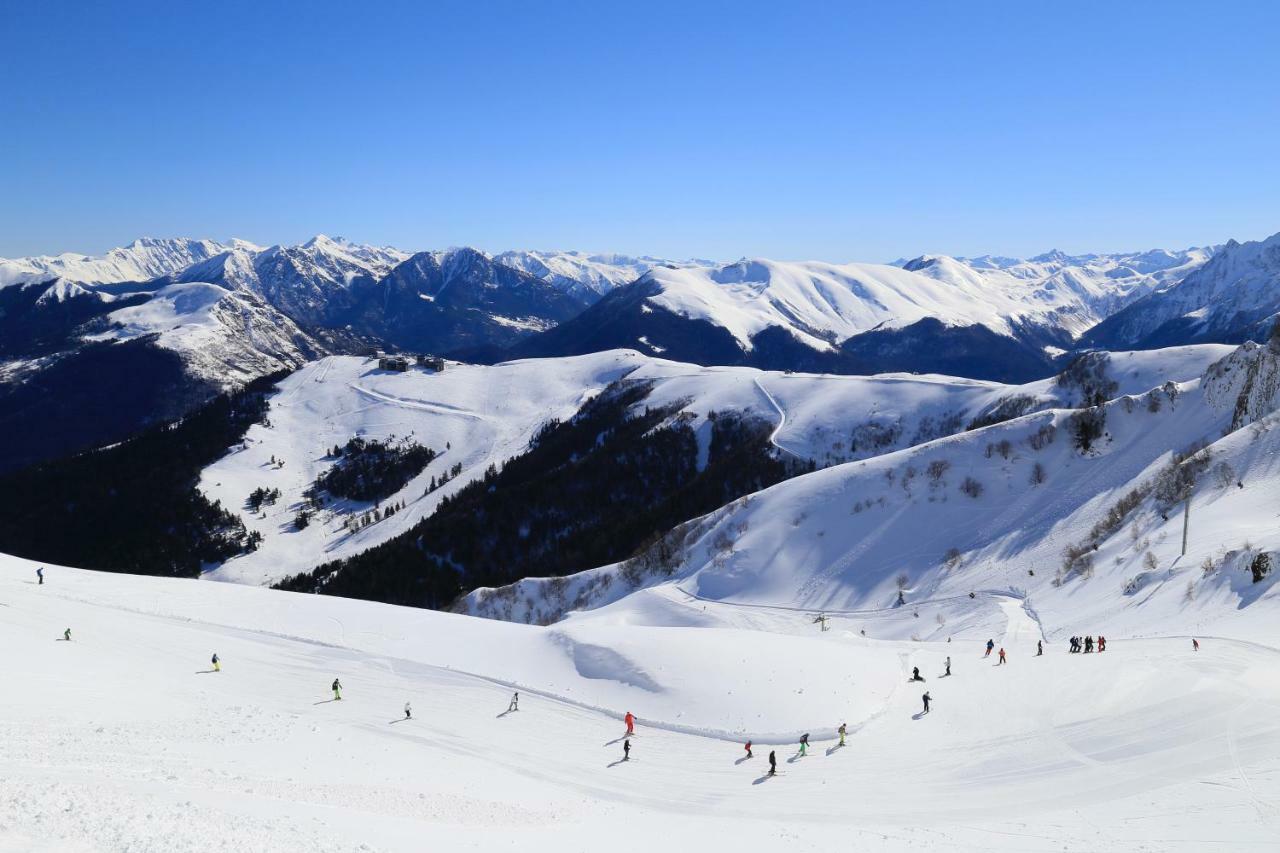 Апартаменти Les Meubles De Luchon - La Perle Bleue - Centre Luchon, Beau T2, 2 A 4 Personnes, Wifi Bagneres-de-Luchon Екстер'єр фото