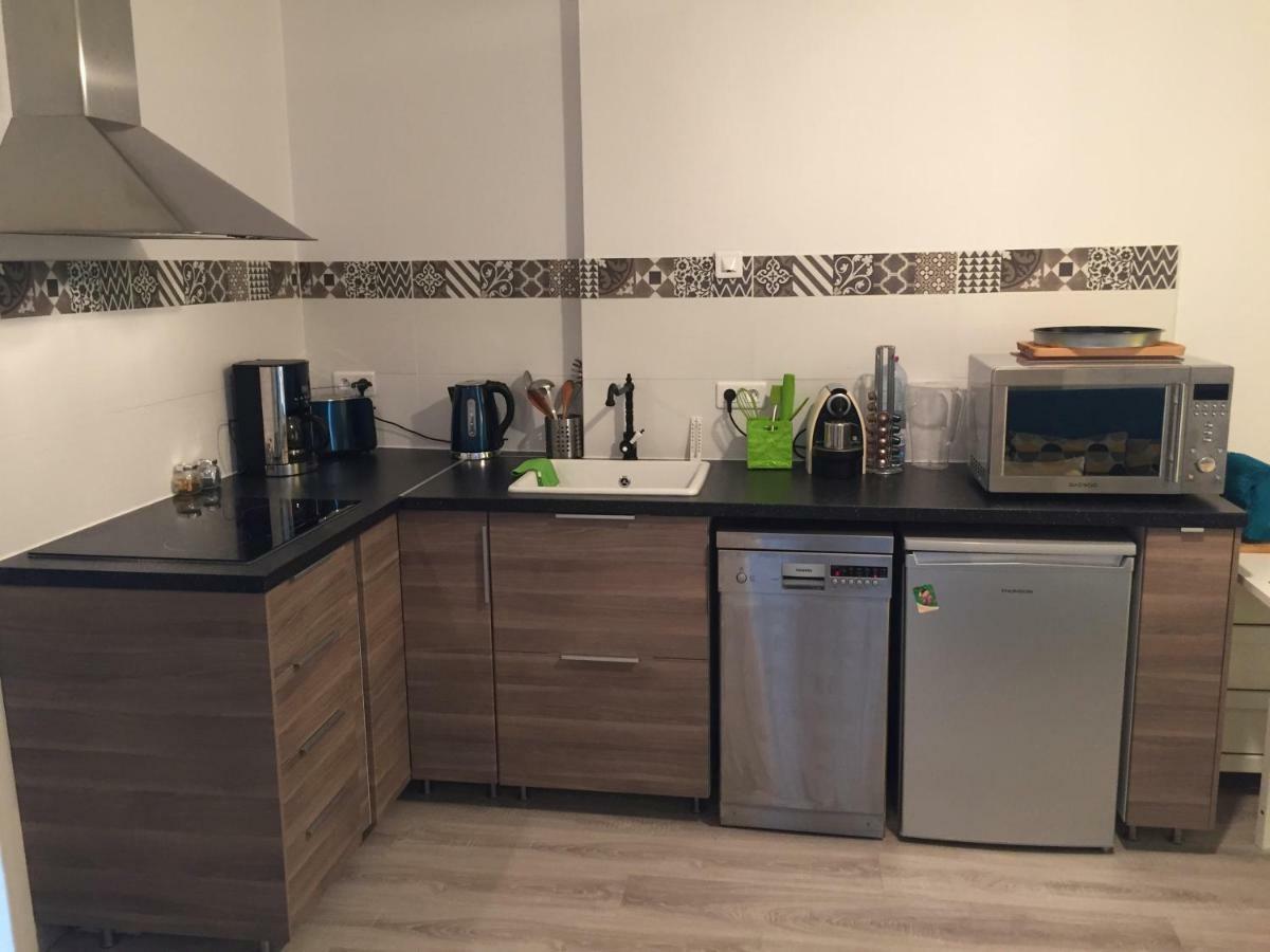Апартаменти Les Meubles De Luchon - La Perle Bleue - Centre Luchon, Beau T2, 2 A 4 Personnes, Wifi Bagneres-de-Luchon Екстер'єр фото