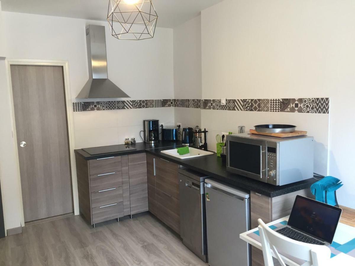 Апартаменти Les Meubles De Luchon - La Perle Bleue - Centre Luchon, Beau T2, 2 A 4 Personnes, Wifi Bagneres-de-Luchon Екстер'єр фото