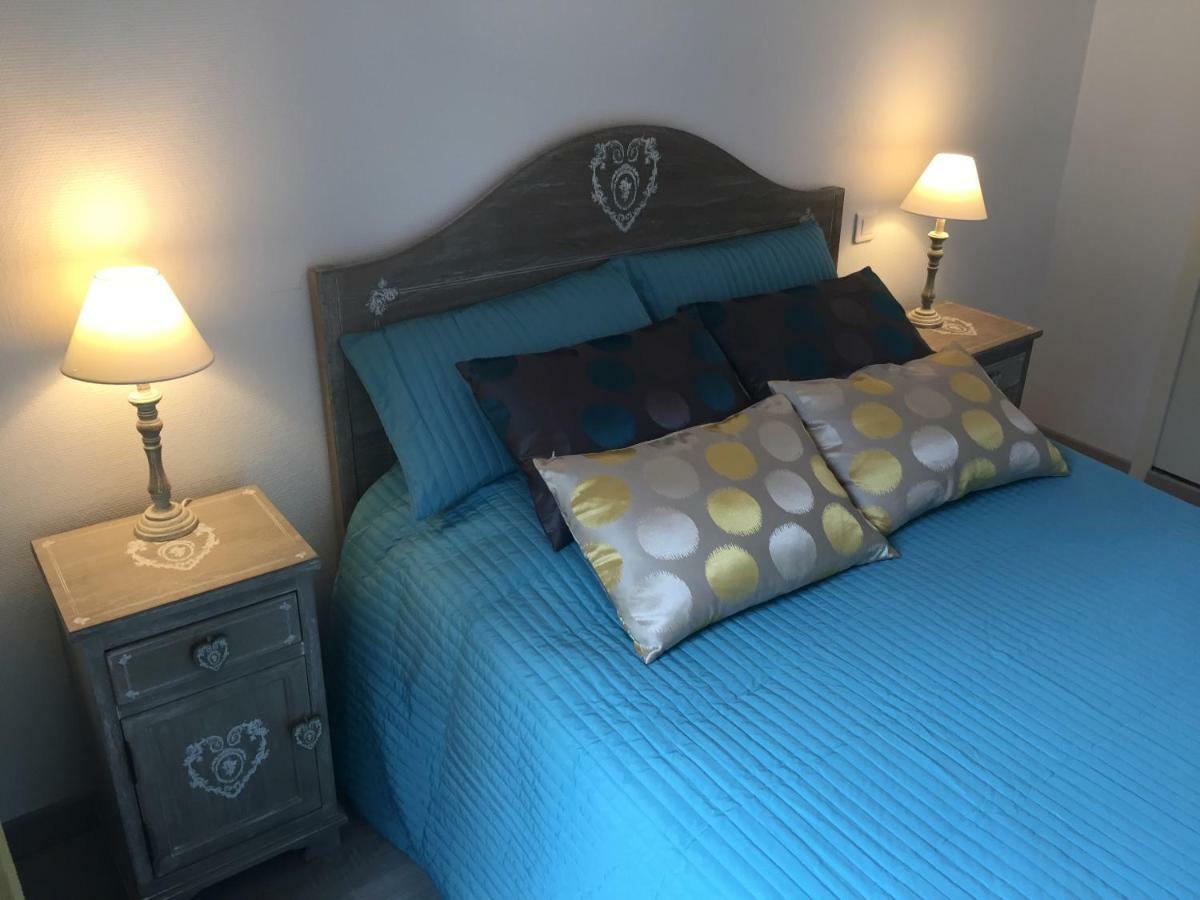 Апартаменти Les Meubles De Luchon - La Perle Bleue - Centre Luchon, Beau T2, 2 A 4 Personnes, Wifi Bagneres-de-Luchon Екстер'єр фото